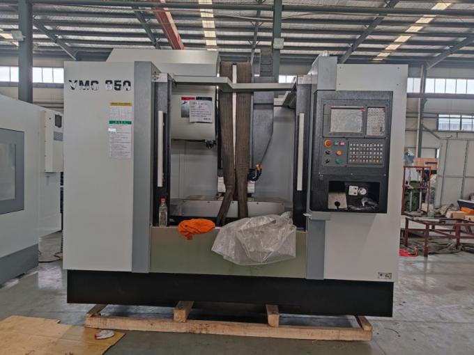 Vmc1050L CNC tokarka do metalu Ekonomiczna frezarka CNC Nowy stan 2