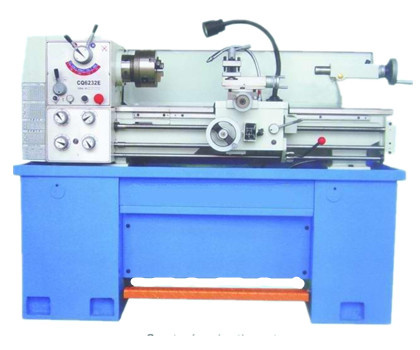 Cq6232e CNC tokarka metalowa Precyzyjna tokarka metalowa o wysokiej prędkości antywibracyjnej 1