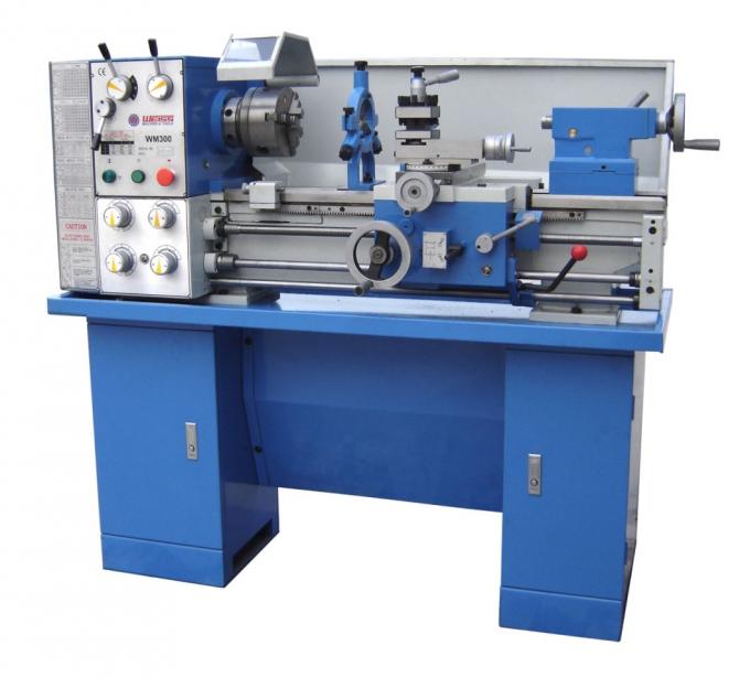 Pozioma tokarka CNC do metalu 0