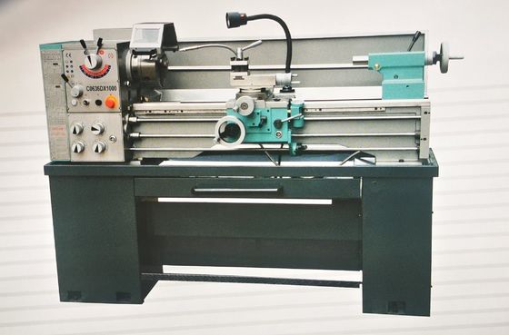 Mechaniczna precyzyjna tokarka stołowa do metalu 1000 mm Nowy stan