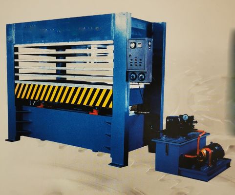 Prasa do drewna o solidnej konstrukcji Hydrauliczna prasa na gorąco