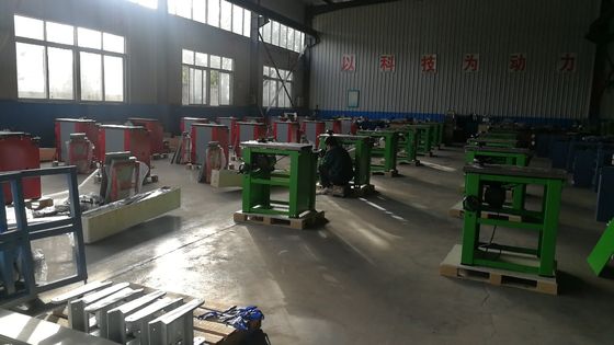 Panelowa przesuwna piła stołowa Cnc 800 mm Pozycjonowanie do sztucznego cięcia płyt