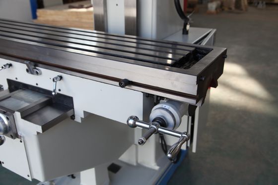 Wiertarka rewolwerowa o konstrukcji wspornikowej CNC Universal