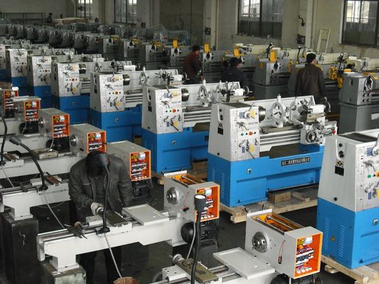 C6241 CNC tokarka metalowa 230 V konstrukcja z podwójną ścianą metalowa tokarka stołowa