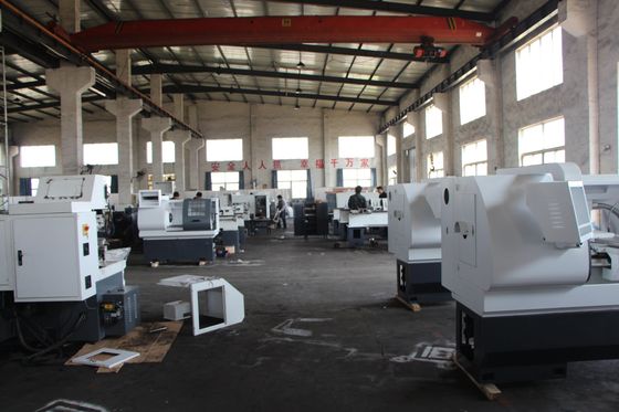 Taper Surface Metal Cnc Toczenie 340mm Programowalna tokarka do metalu